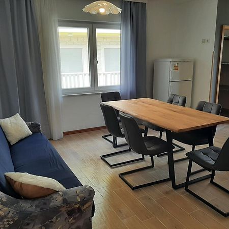 Apartments Tina 오미스 객실 사진