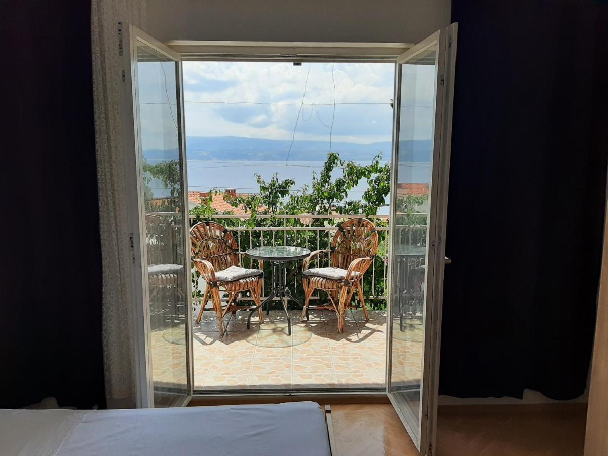 Apartments Tina 오미스 외부 사진