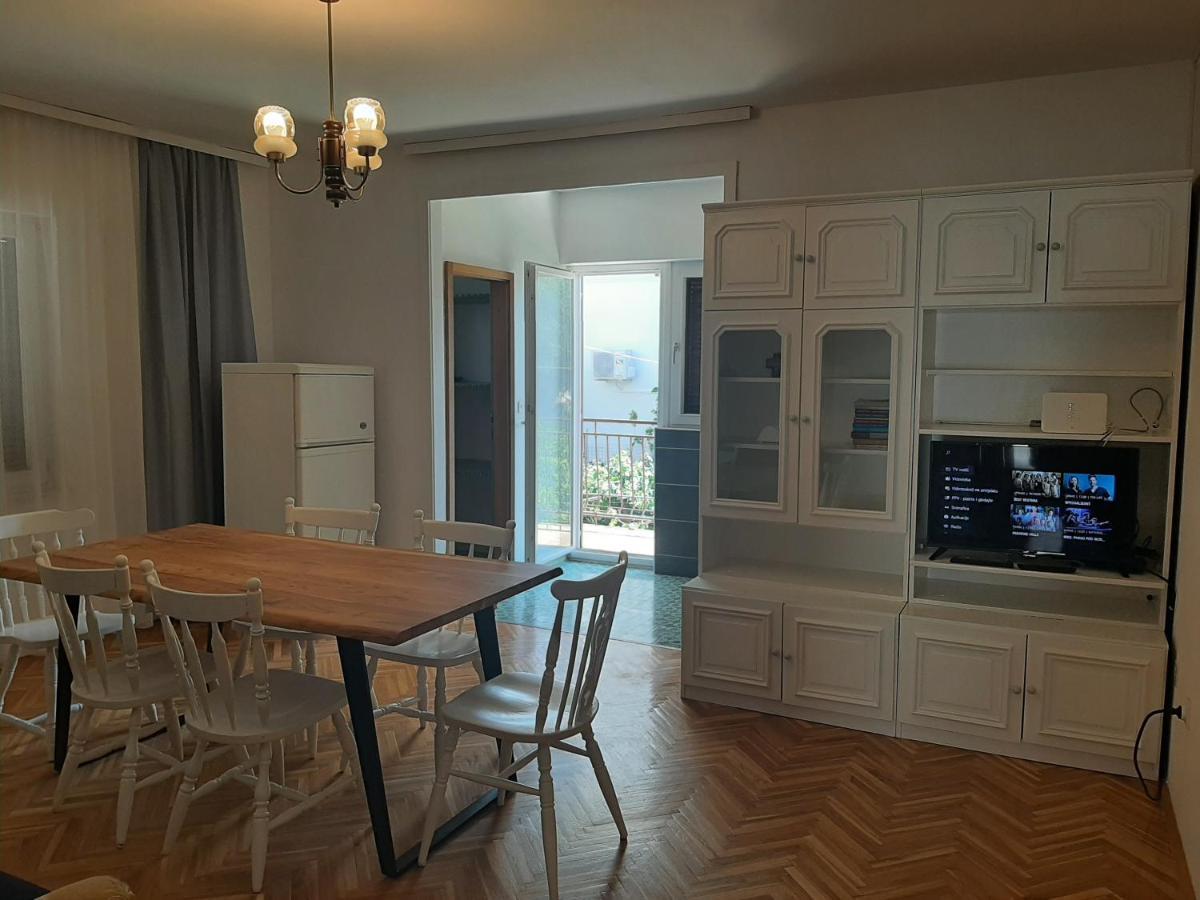 Apartments Tina 오미스 외부 사진