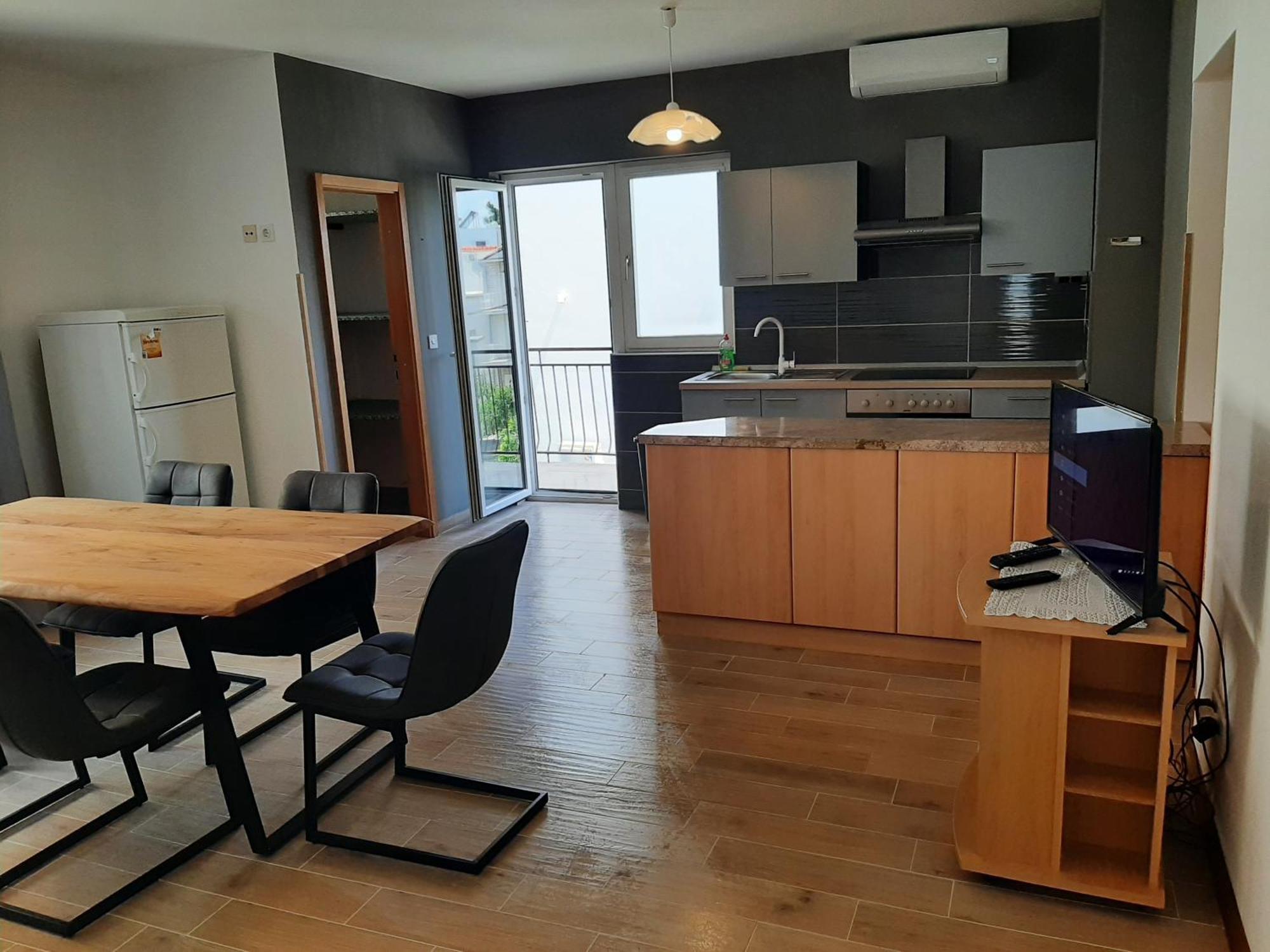 Apartments Tina 오미스 객실 사진